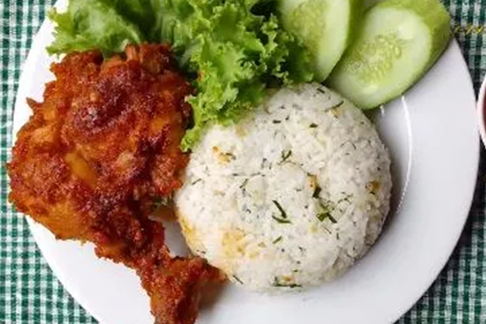 NASI AYAM BUMBU RUJAK