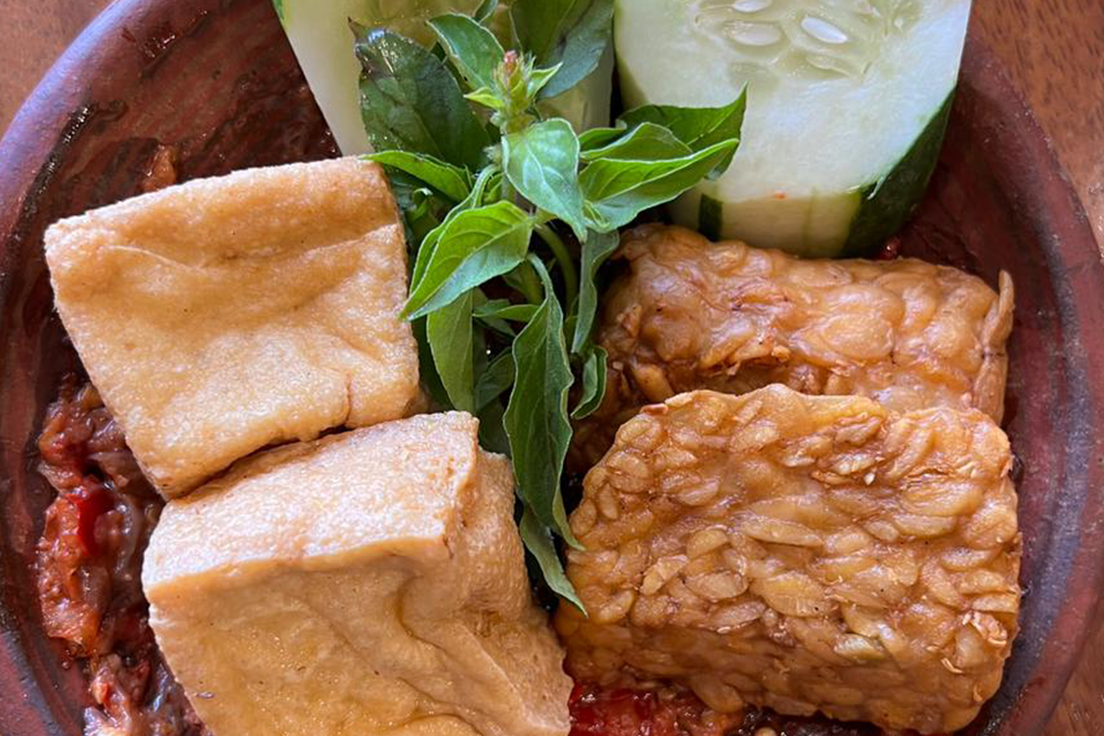 TEMPE DAN TAHU PENYET